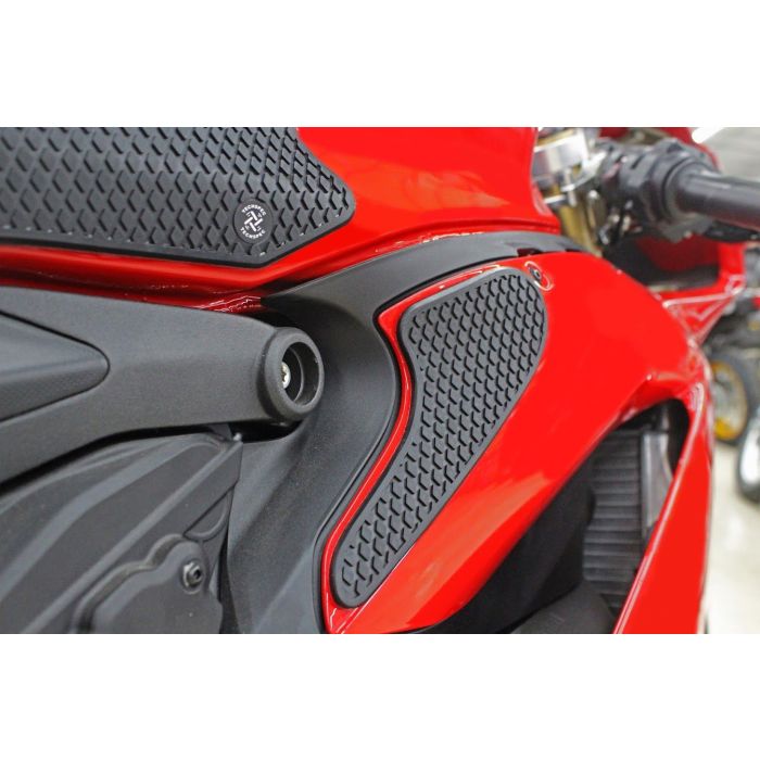 Techspec 62-1512-SS Snake Skin Tank Grips (Ducati Panigale 899/955/959/V2 2013-2021)