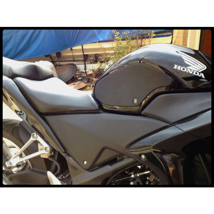 Techspec 62-2001-SS Snake Skin Tank Grips (Honda CBR250RR 2011-2015 / CBR150R 2011+)