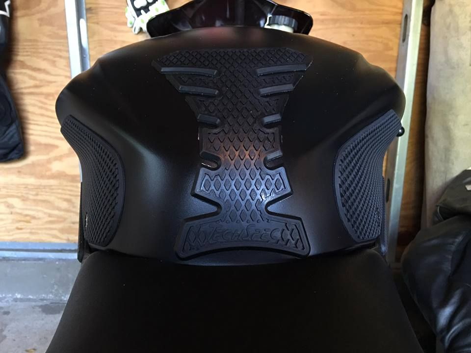 TechSpec 2008-2016 Yamaha R6 Snake Skin Tank Grips