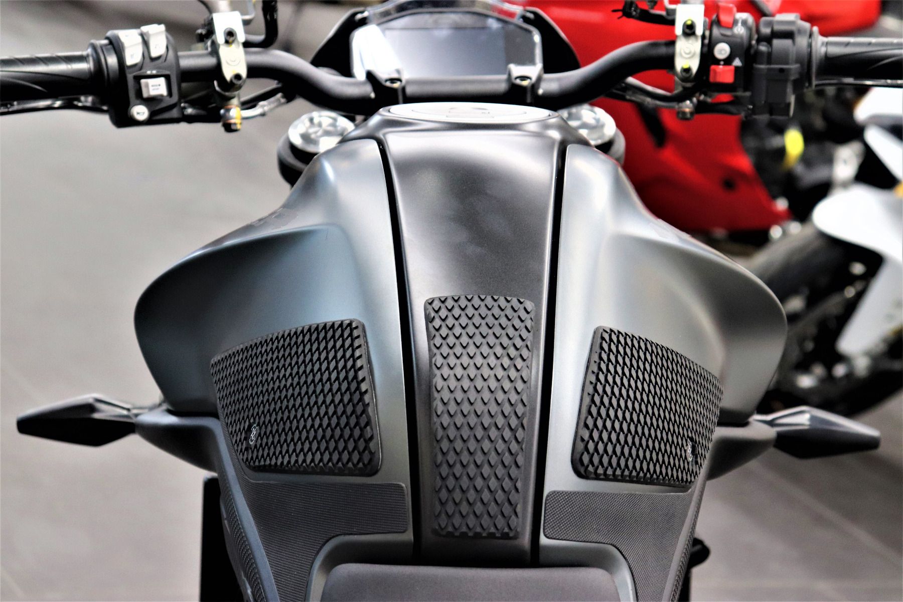 TechSpec 2021+ Ducati Monster Snake Skin Tank Grips