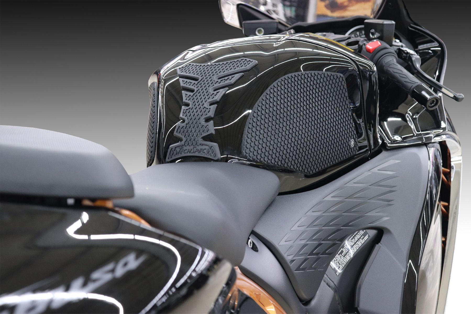 TechSpec 2021+ Suzuki Hayabusa Gen 3 Snake Skin Tank Grips