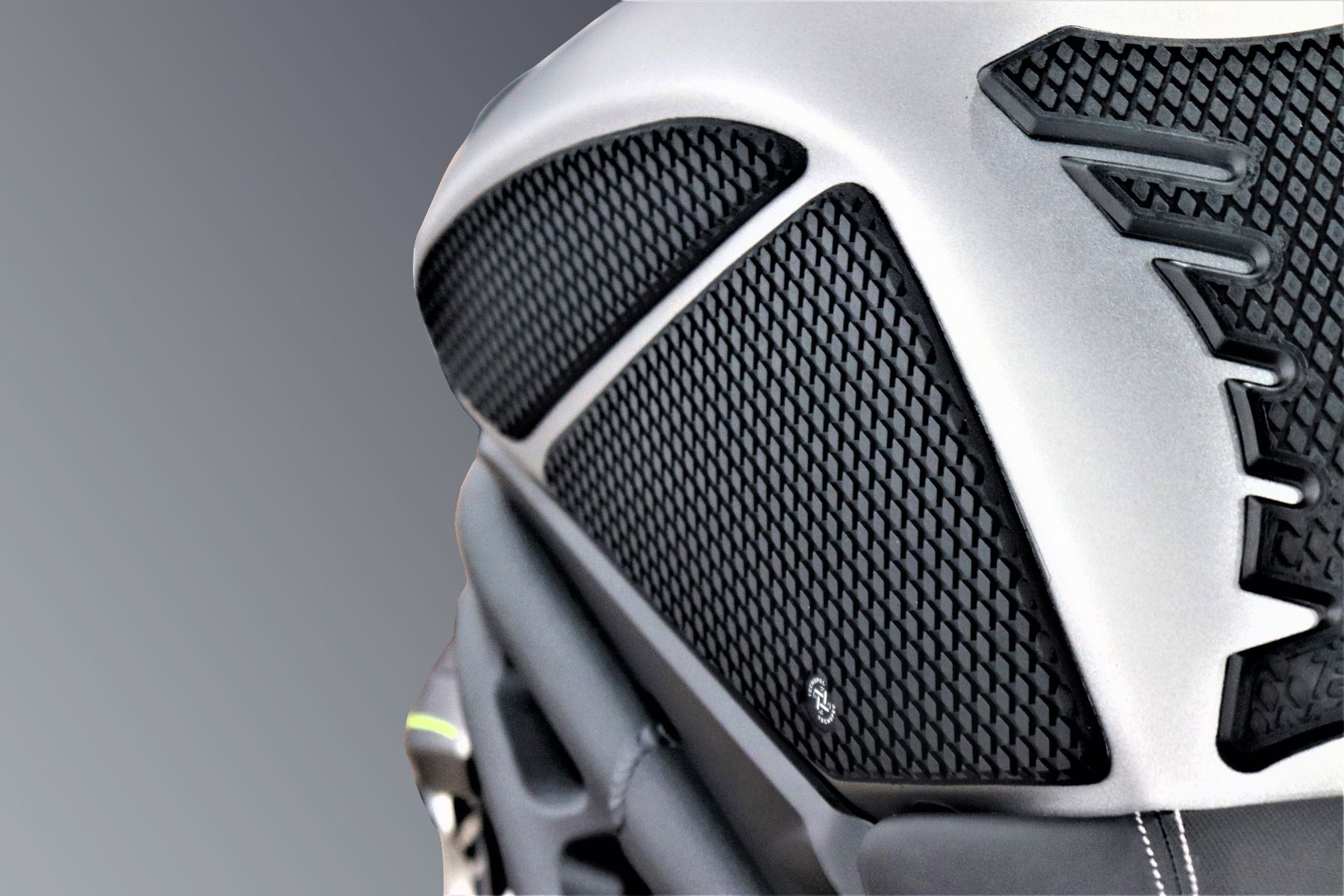 TechSpec 2021+ Triumph Speed Triple 1200 RR XL2 Tank Grips