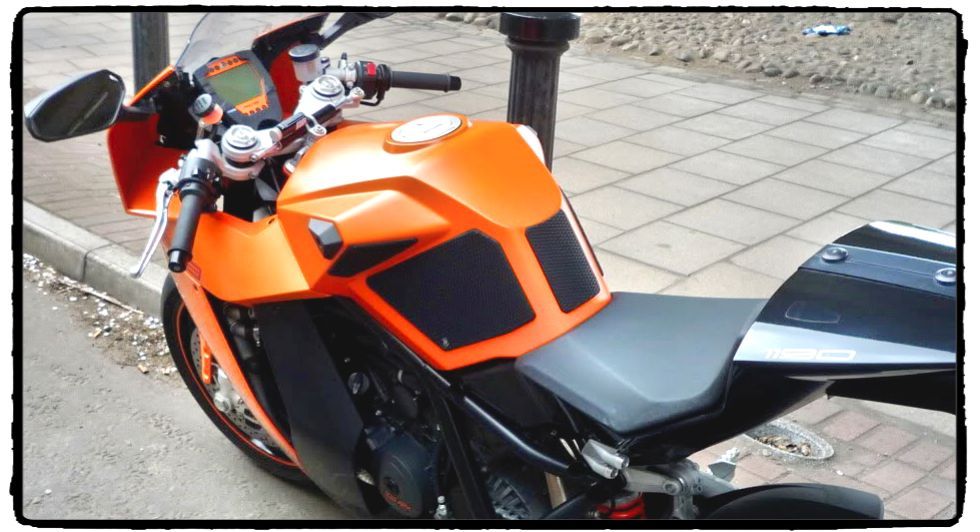 TechSpec 2008+ KTM RC8 XL2 Tank Grips