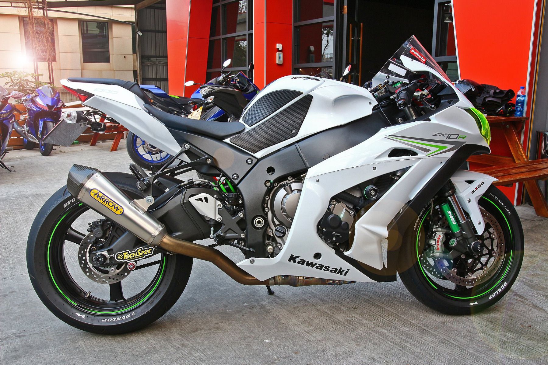 TechSpec 2016+ Kawasaki Ninja ZX-10R Snake Skin Tank Grips