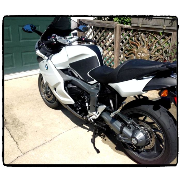 Techspec 62-1018-SS Snake Skin Tank Grips (BMW K1200 S / K1300 S 2004+)