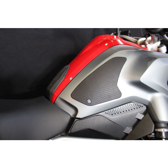 Techspec 62-1010-SS Snake Skin Tank Grips (BMW R1200 GS 2013–2016)