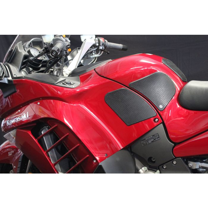 Techspec 62-2500-SS Snake Skin Tank Grips (Kawasaki Concours 14 2010+)