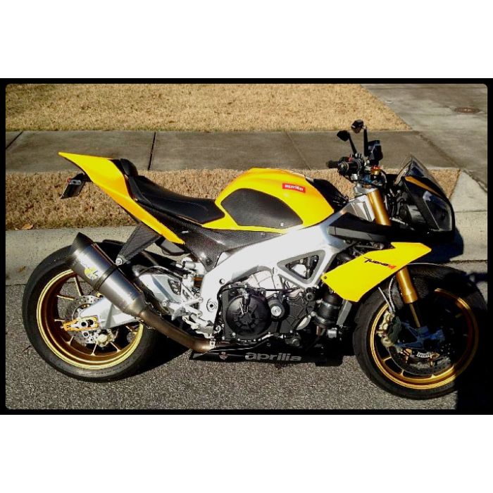 Techspec 62-0015-SS Snake Skin Tank Grips (Aprilia RSV4 R 2010-2013 / Tuono V4 R 2011-2013)