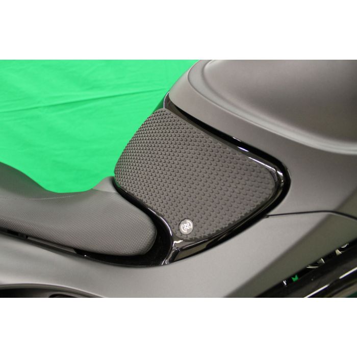 Techspec 62-3009-SS Snake Skin Tank Grips (Suzuki SFV650 Gladius 2009+)