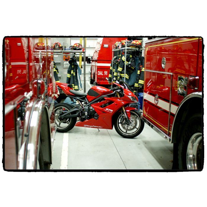 Techspec 62-0071-SS Snake Skin Tank Grips (Triumph Daytona 675 2006-2012 / Street Triple 2009-2012)