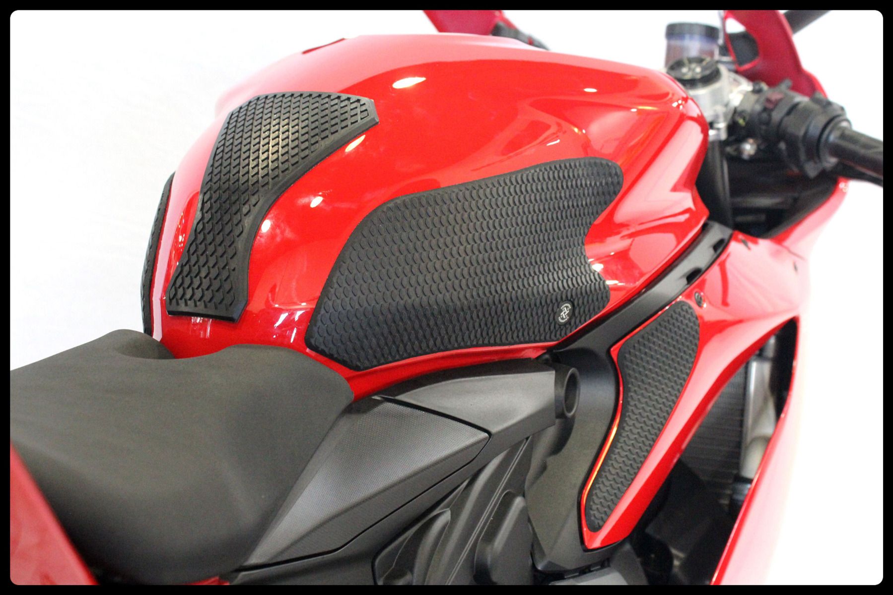 TechSpec 2012+ Ducati Panigale 899 959 1199 1299 Snake Skin Tank Grips