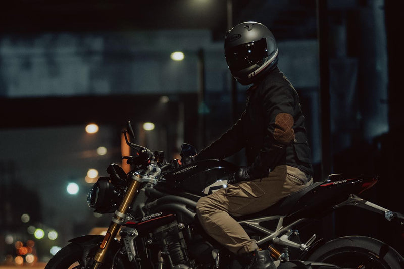 Arai Defiant-X Outline Full Face Motorcycle Helmet (XS -2XL)